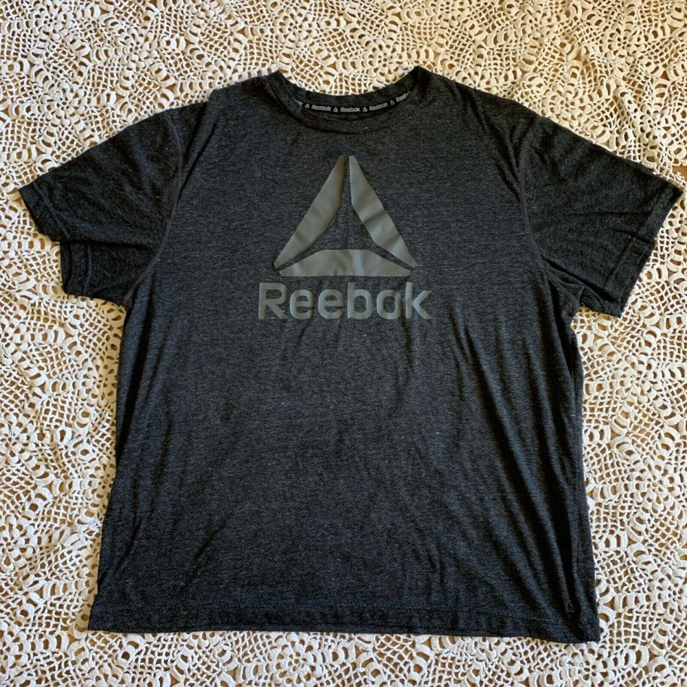 Reebok (XL) Women's Wicking Fabric Shirt - Athletic Top Exercise Lightweight